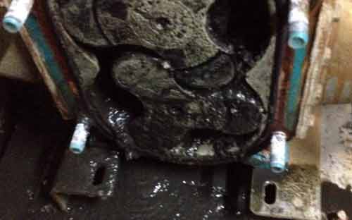 騰格里沙漠再現(xiàn)造紙黑液污染,如何運(yùn)用濃漿泵加強(qiáng)環(huán)保！